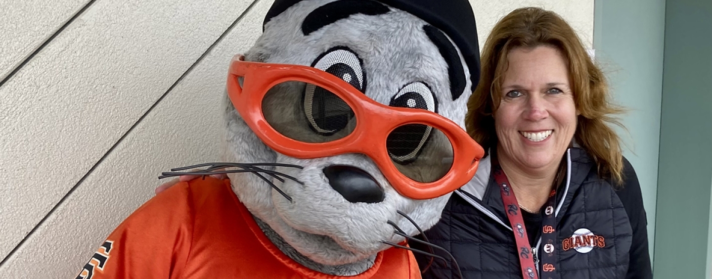Carolyn and Lou Seal