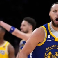 Steph Curry cheering